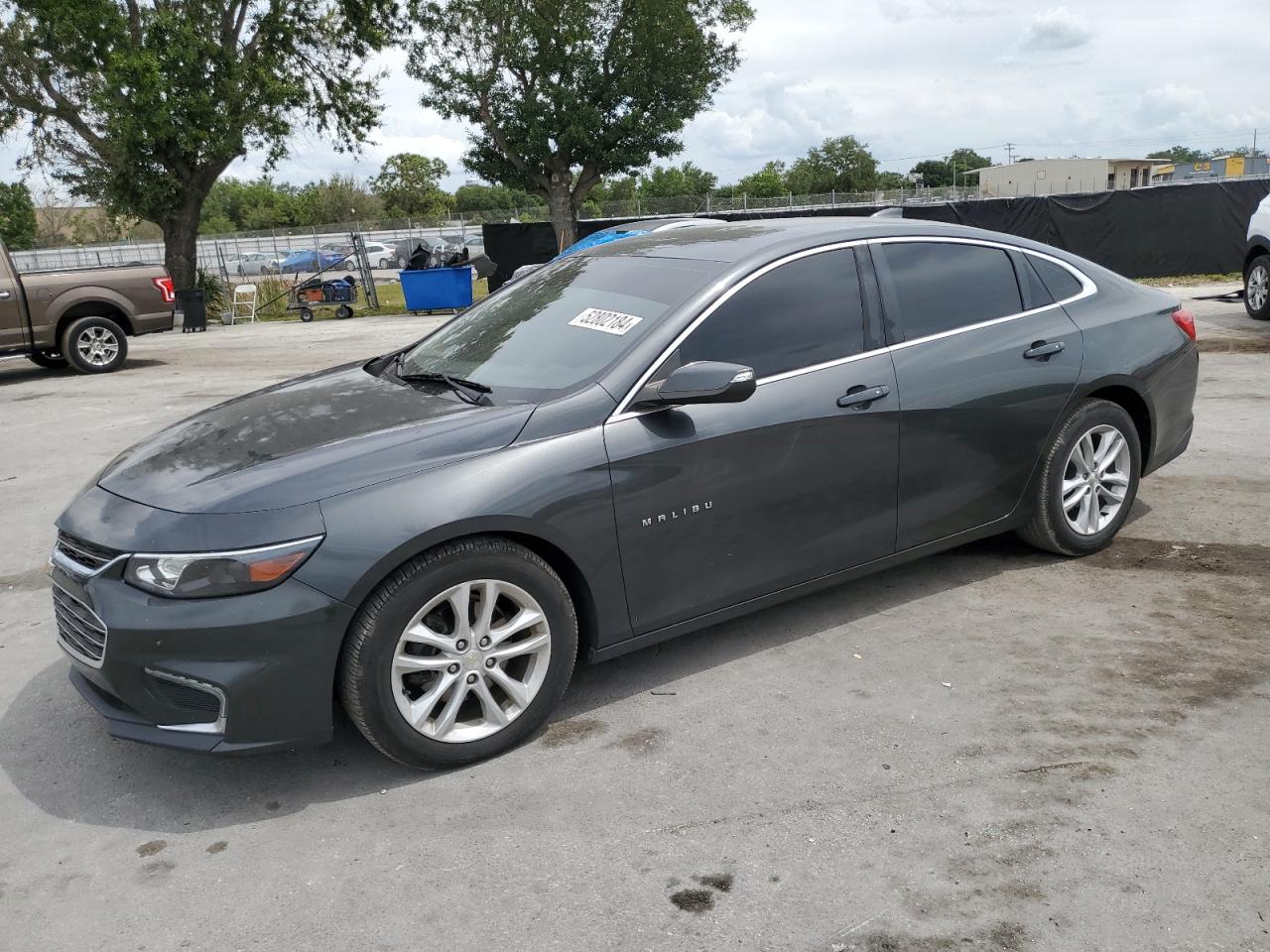 1G1ZD5ST8JF135170 2018 Chevrolet Malibu Lt