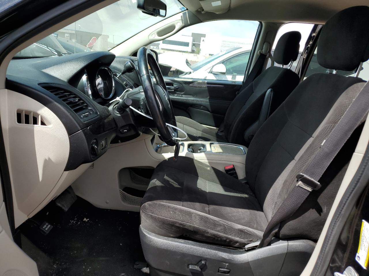 2C4RDGCG7DR585670 2013 Dodge Grand Caravan Sxt