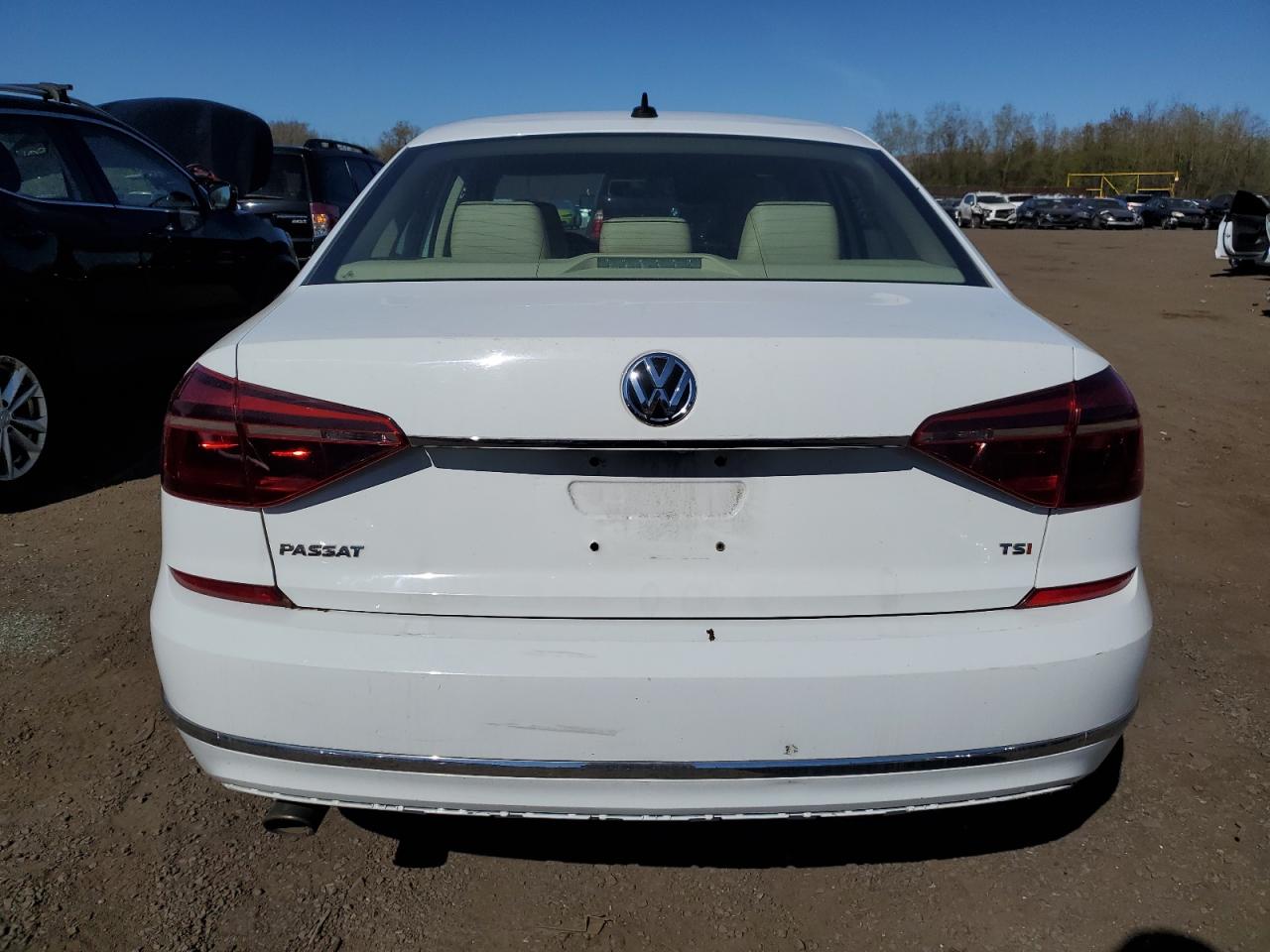 1VWDT7A31HC034109 2017 Volkswagen Passat R-Line