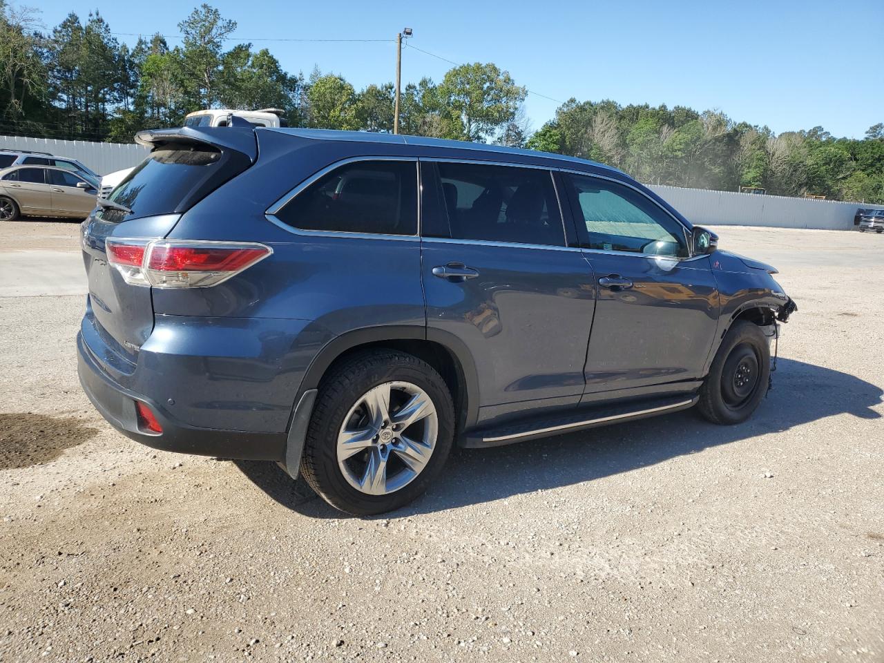 2015 Toyota Highlander Limited vin: 5TDYKRFH4FS114927