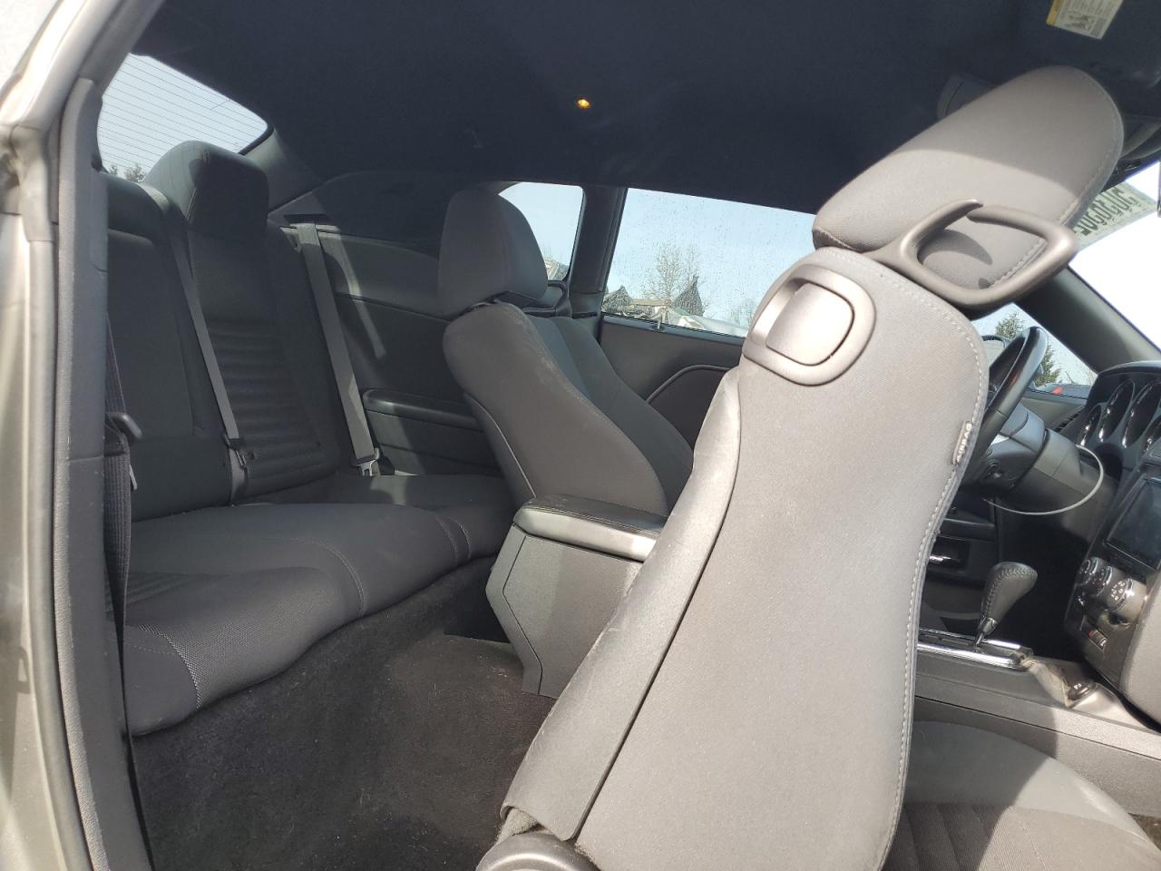 2C3CDYAG5CH174212 2012 Dodge Challenger Sxt