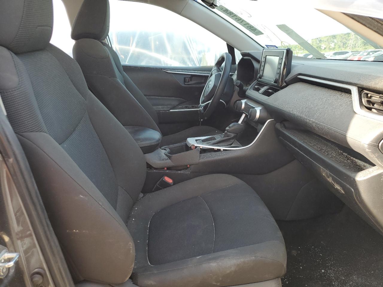 2T3H1RFV8NW187031 2022 Toyota Rav4 Le