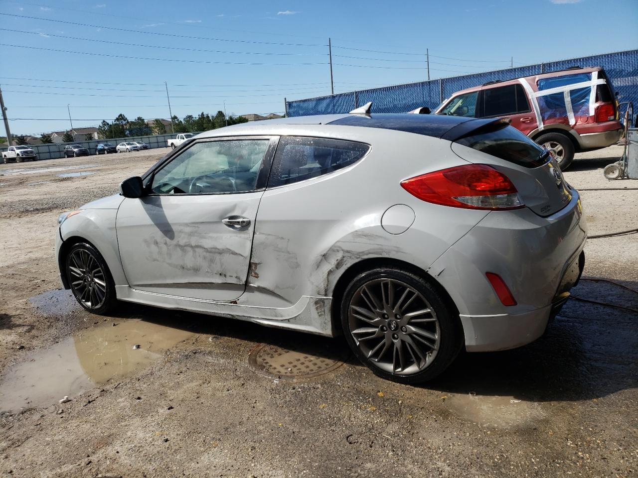 KMHTC6AD9DU128319 2013 Hyundai Veloster