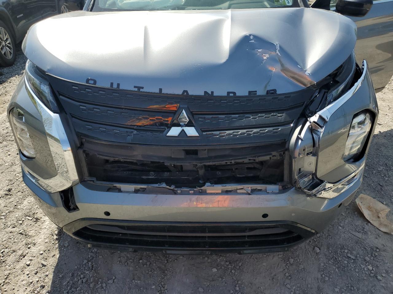 JA4J3UA8XNZ062719 2022 Mitsubishi Outlander Se