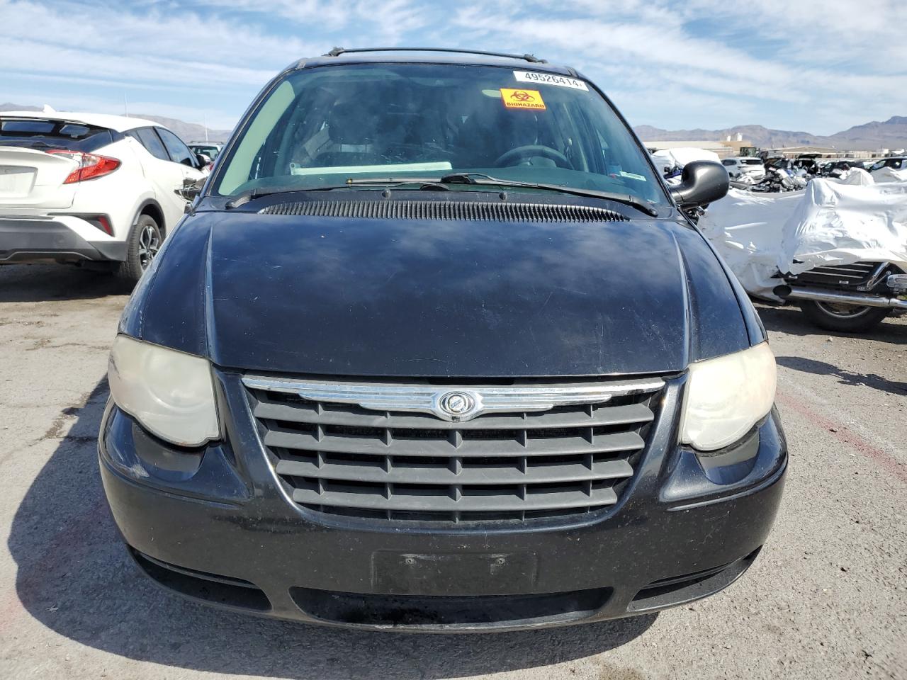 2C8GP54L25R535371 2005 Chrysler Town & Country Touring