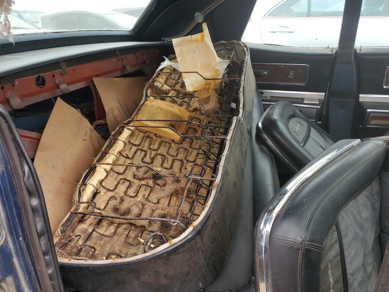 7Y840122519 1967 Ford Thunderbir