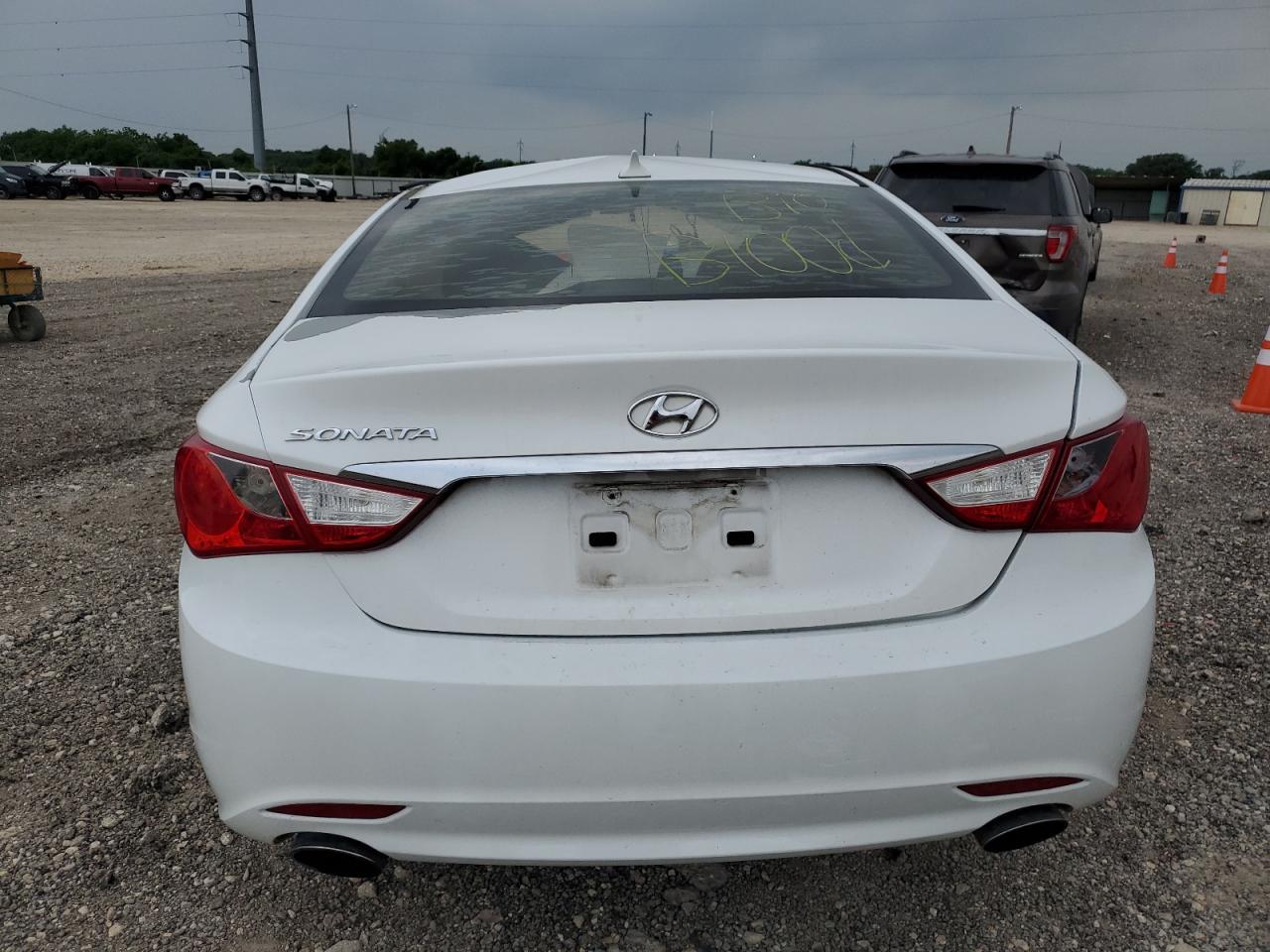 5NPEC4AC1DH701037 2013 Hyundai Sonata Se