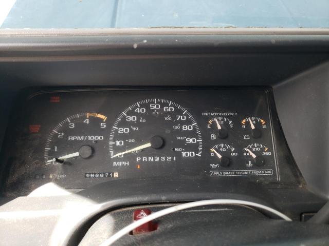 1995 Chevrolet Suburban K2500 VIN: 1GNGK26K0SJ344719 Lot: 52204344