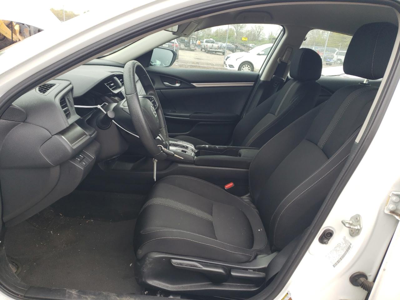 2HGFC2F65KH584209 2019 Honda Civic Lx