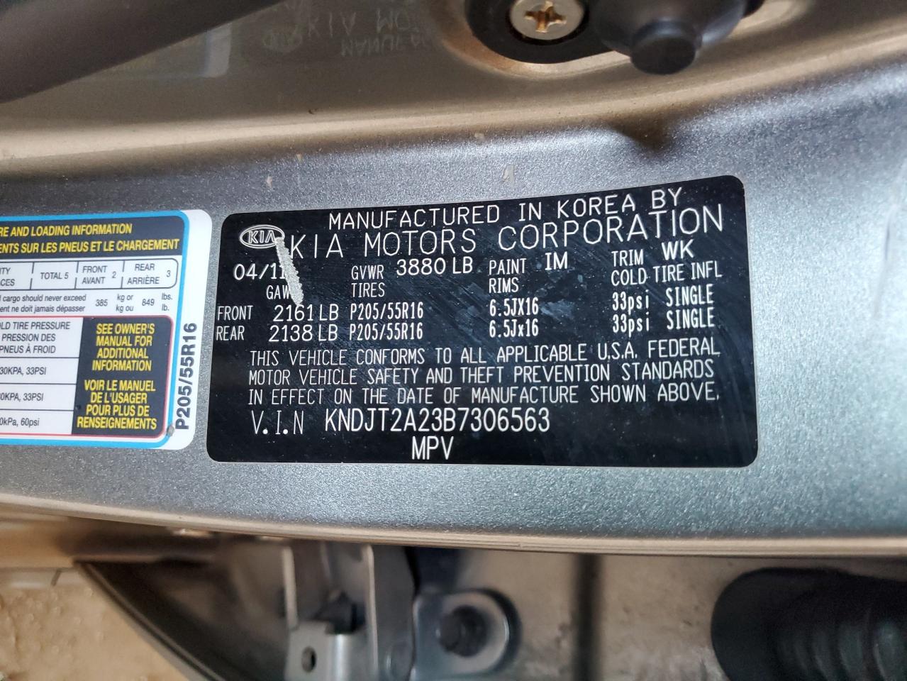 KNDJT2A23B7306563 2011 Kia Soul +