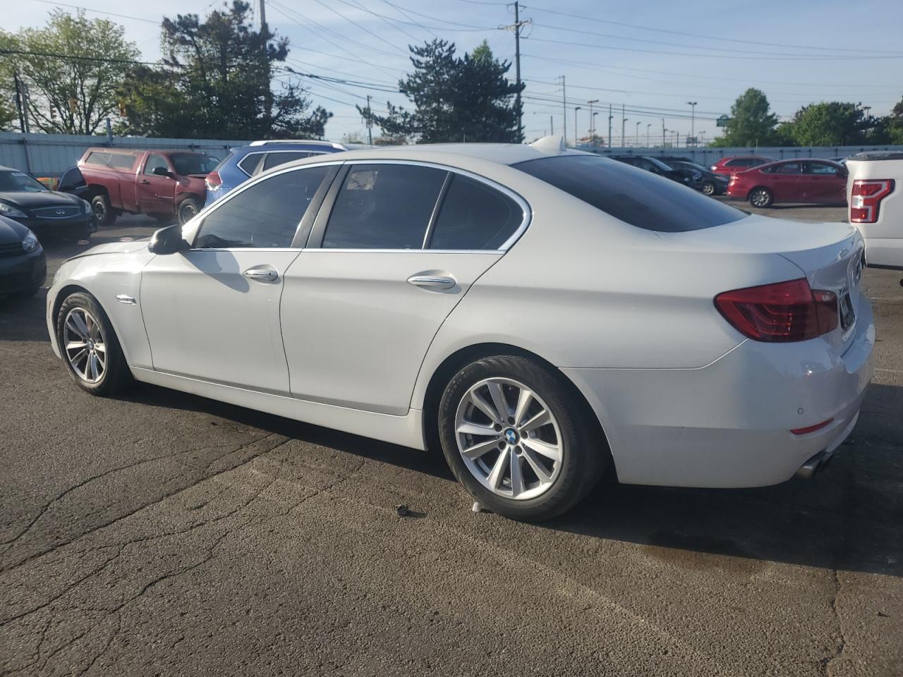 2016 BMW 528 Xi vin: WBA5A7C52GG148281