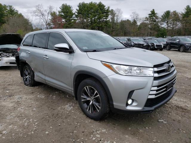 2018 Toyota Highlander Le VIN: 5TDBZRFH2JS912465 Lot: 53026654