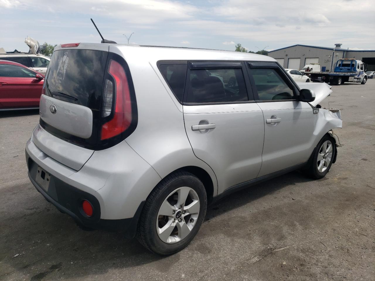 KNDJN2A21J7621919 2018 Kia Soul