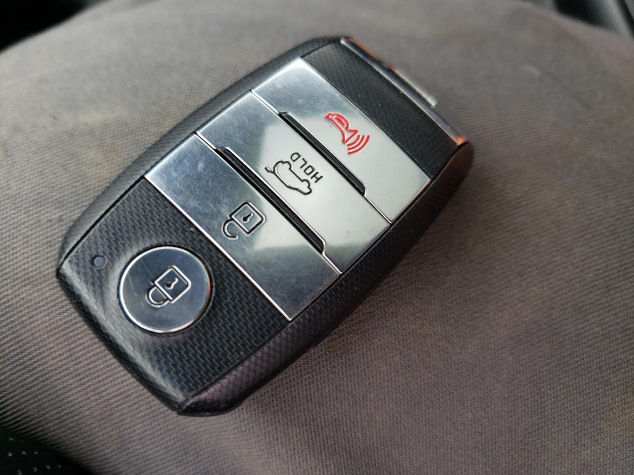 KNDP63AC2L7696363 2020 Kia Sportage S