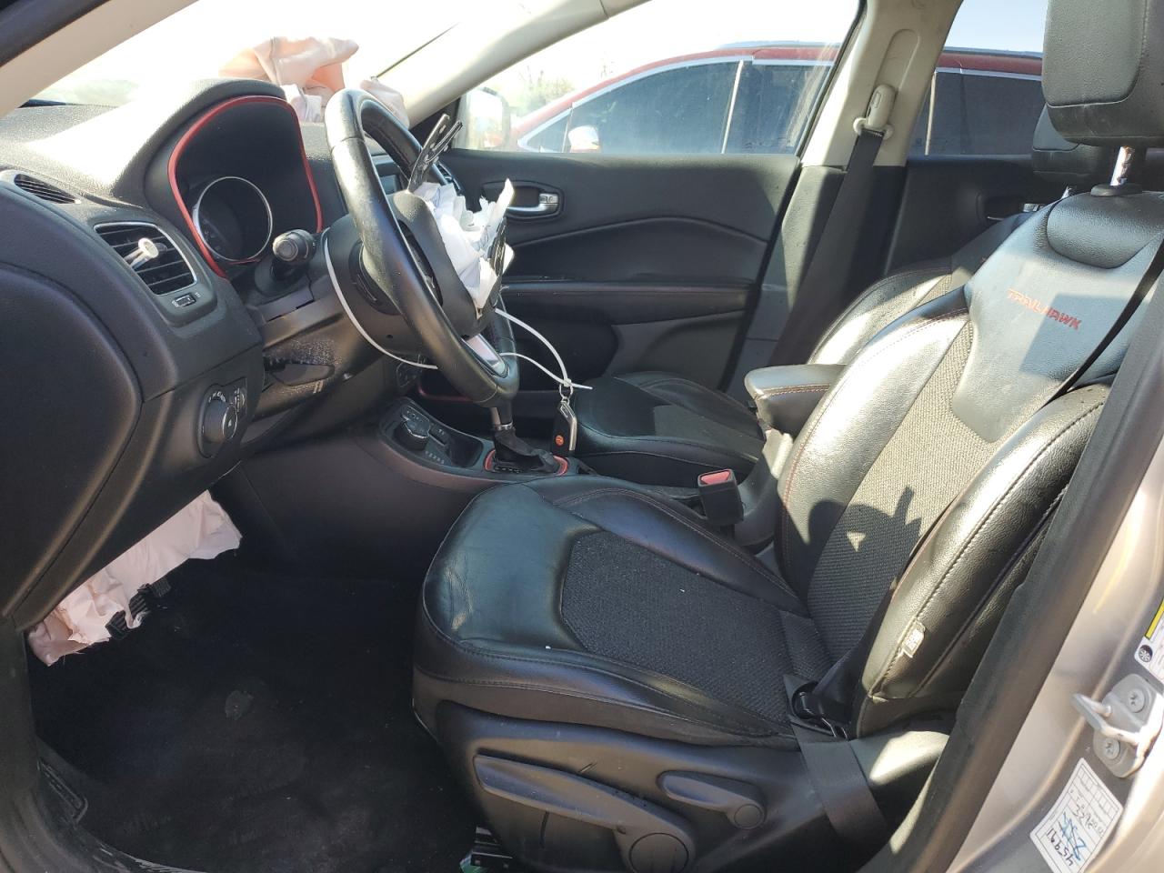 3C4NJDDB2KT688417 2019 Jeep Compass Trailhawk