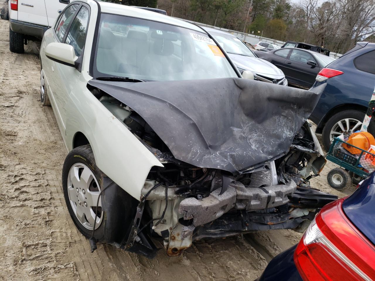 KMHDN46D84U918285 2004 Hyundai Elantra Gls