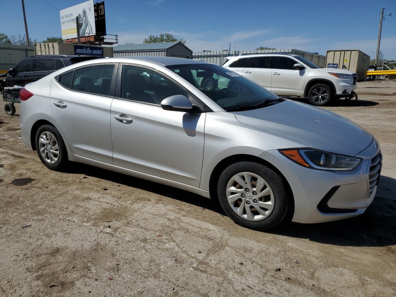 5NPD74LF2HH127271 2017 Hyundai Elantra Se