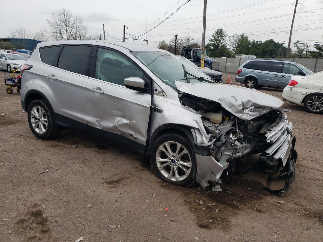 1FMCU9G95HUB67187 2017 Ford Escape Se