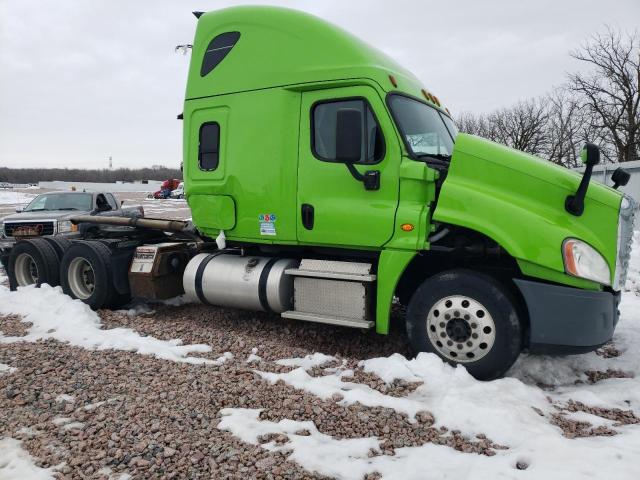 Lot #2438085275 2016 FREIGHTLINER CASCADIA 1 salvage car