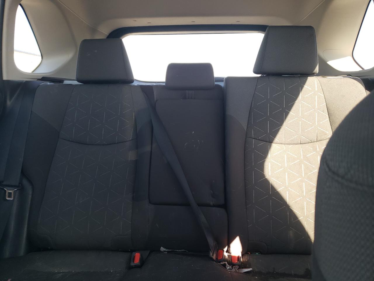 2T3P1RFV8NC285568 2022 Toyota Rav4 Xle