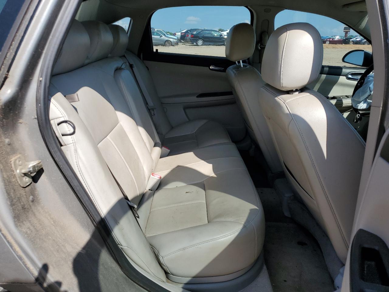 2G1WU583081329378 2008 Chevrolet Impala Ltz