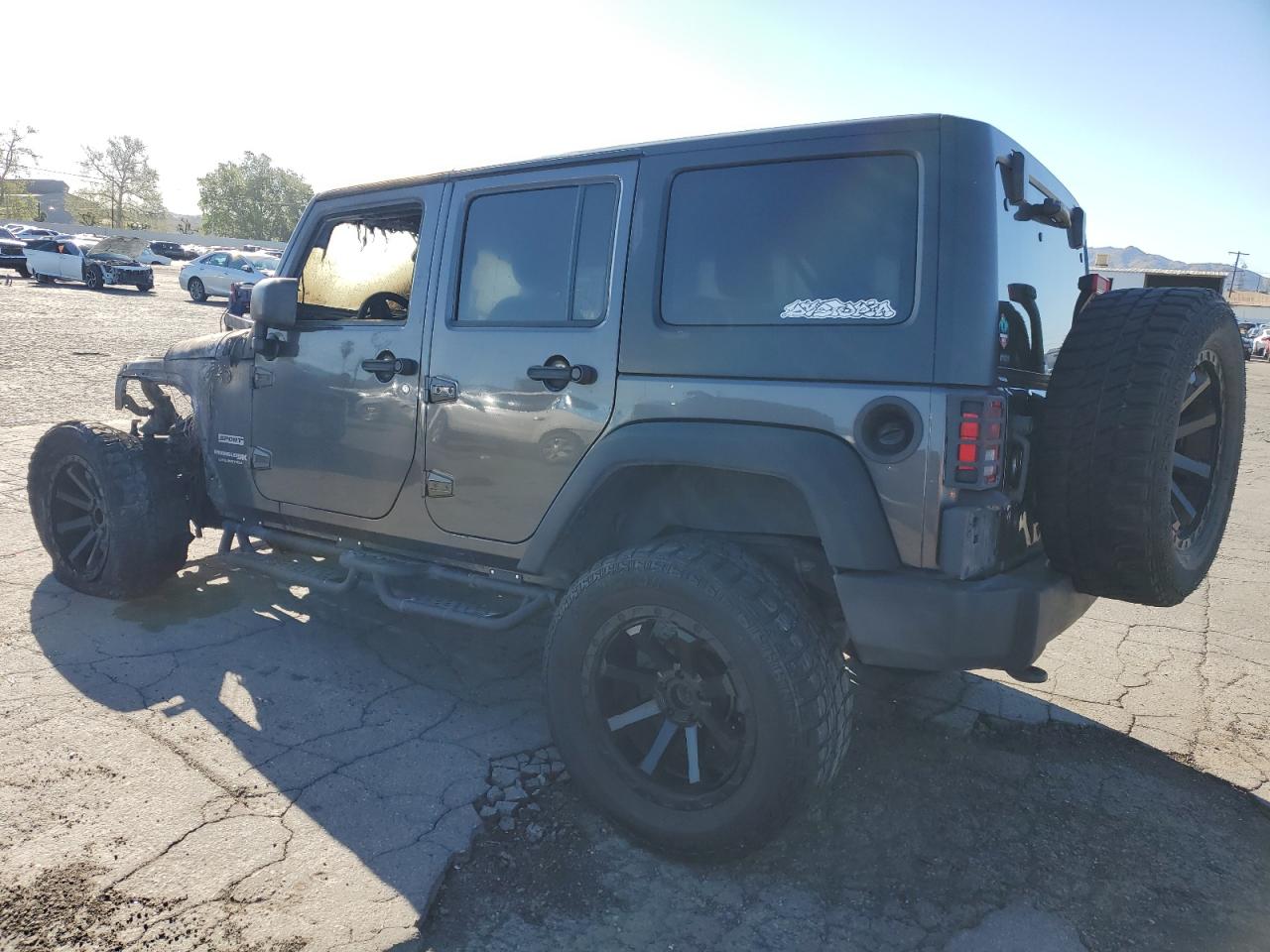 1C4BJWDG4JL886839 2018 Jeep Wrangler Unlimited Sport