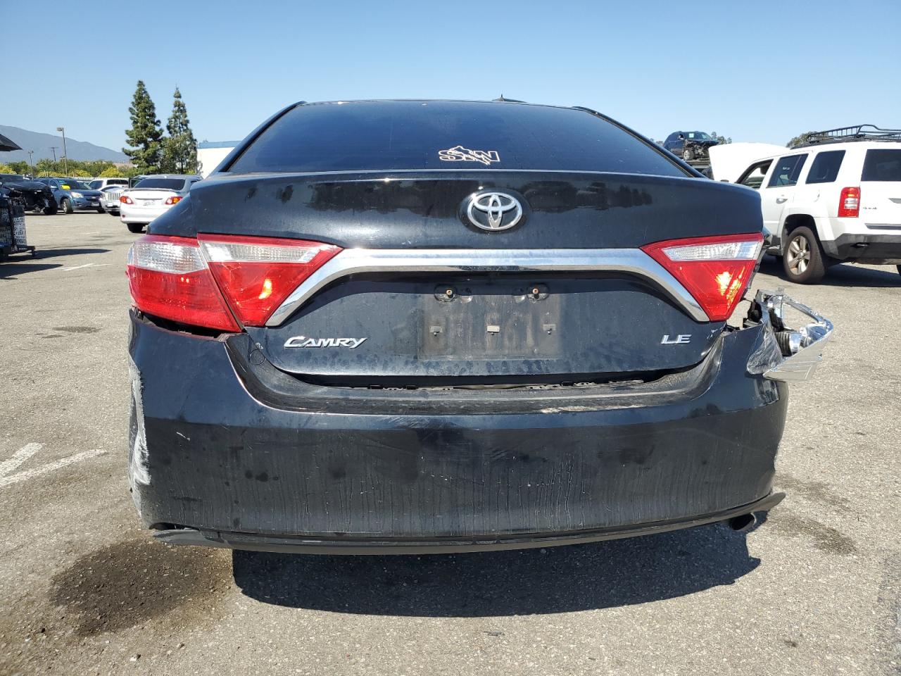 4T4BF1FKXFR472523 2015 Toyota Camry Le