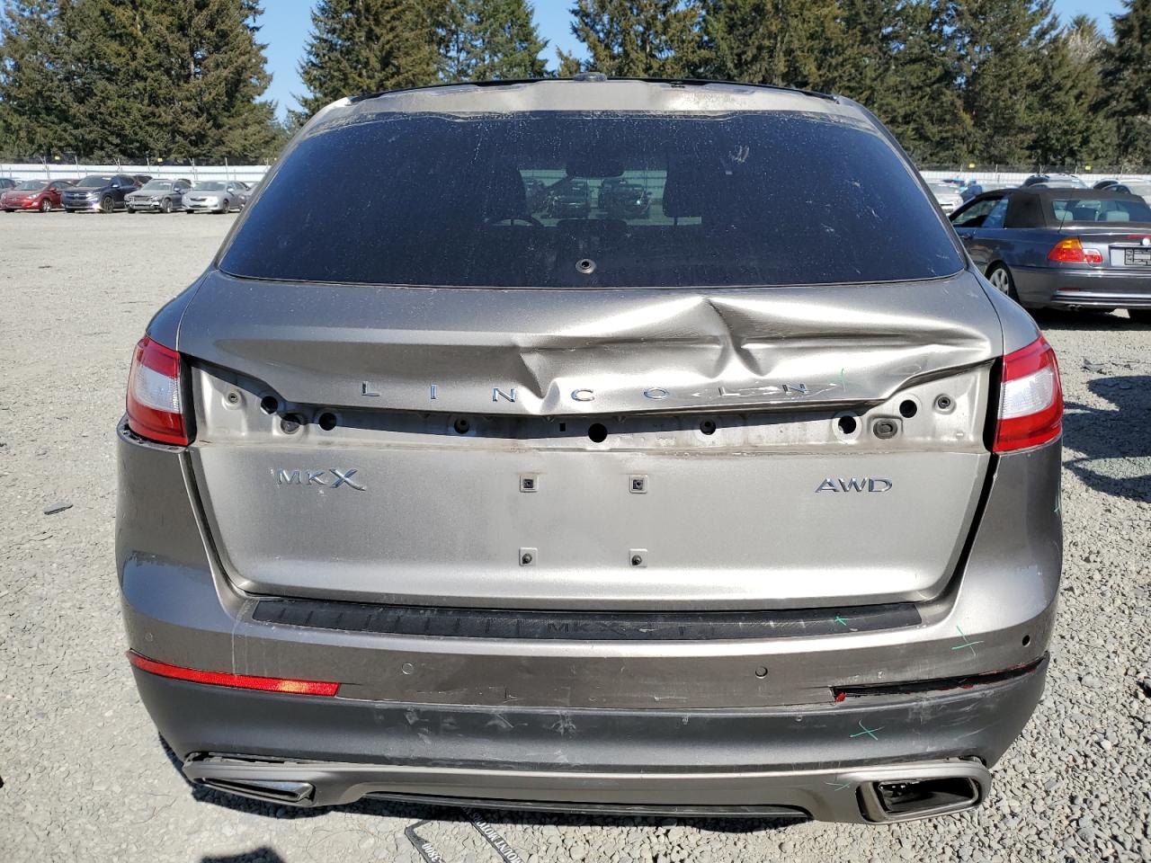 2LMTJ8LR2GBL48698 2016 Lincoln Mkx Reserve