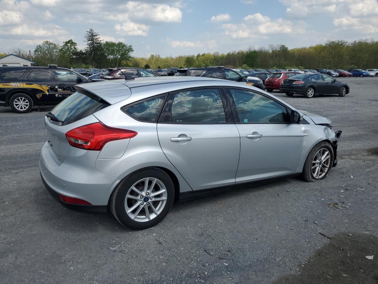 1FADP3K23FL372295 2015 Ford Focus Se