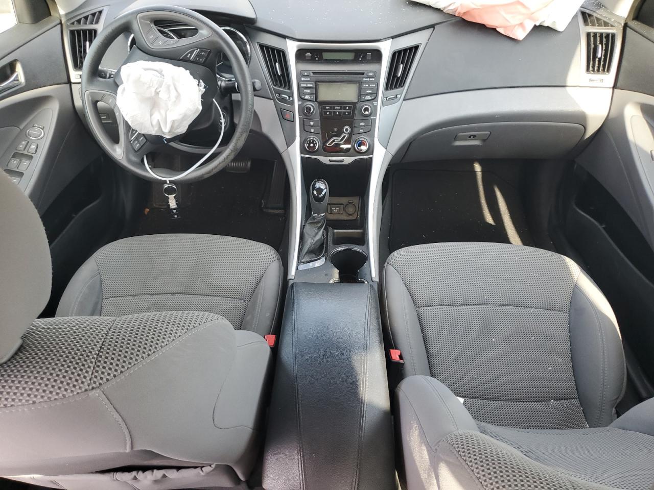 5NPEB4AC2DH811209 2013 Hyundai Sonata Gls