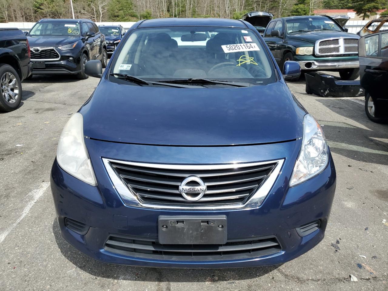 Lot #2502889068 2013 NISSAN VERSA S