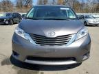 TOYOTA SIENNA LE photo