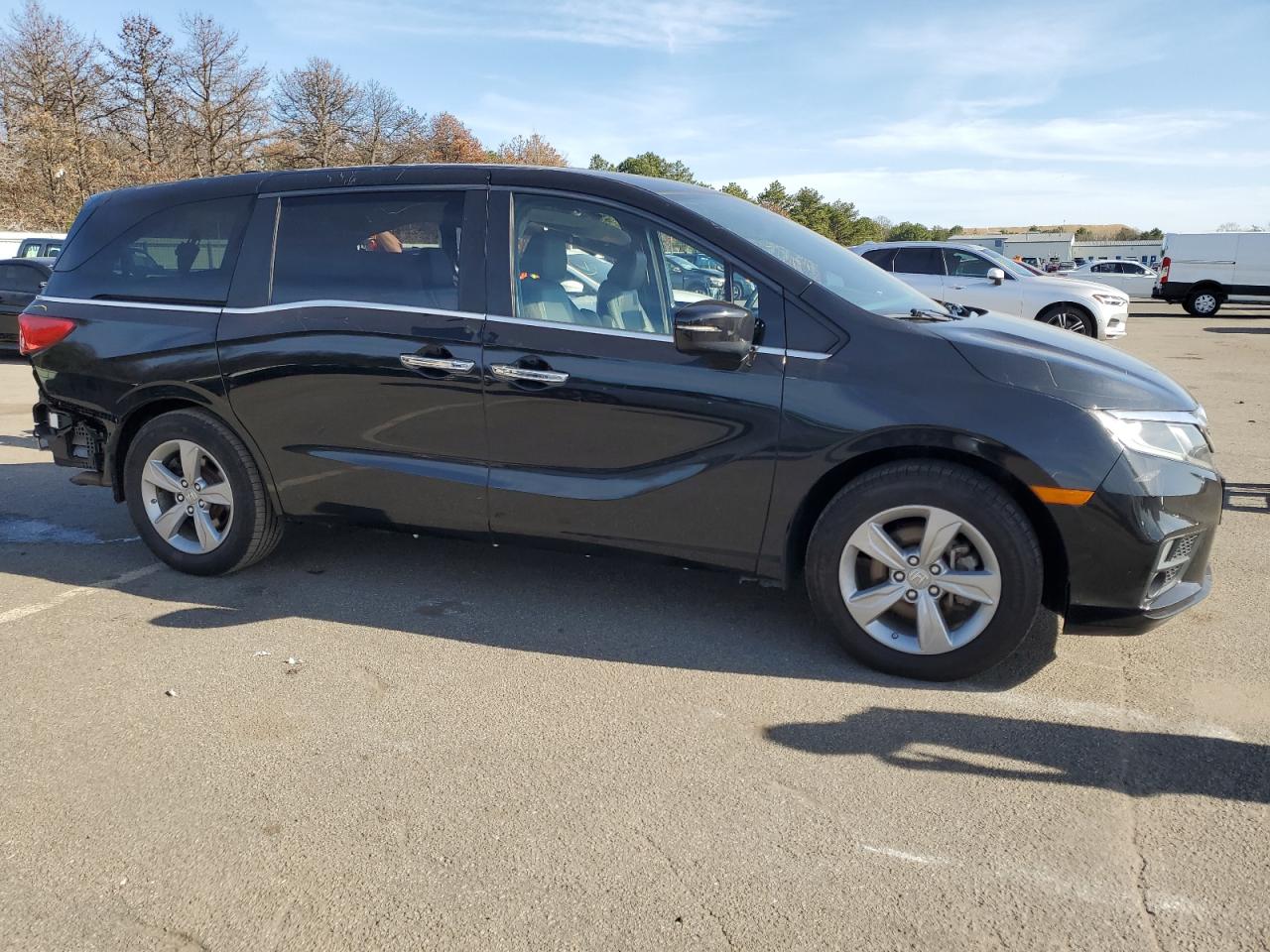 2019 Honda Odyssey Exl vin: 5FNRL6H72KB030009