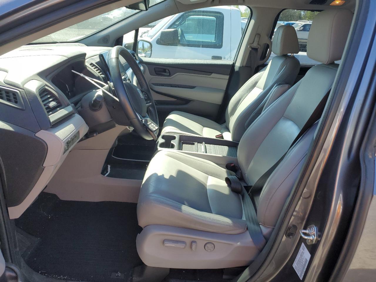 5FNRL6H76KB056452 2019 Honda Odyssey Exl