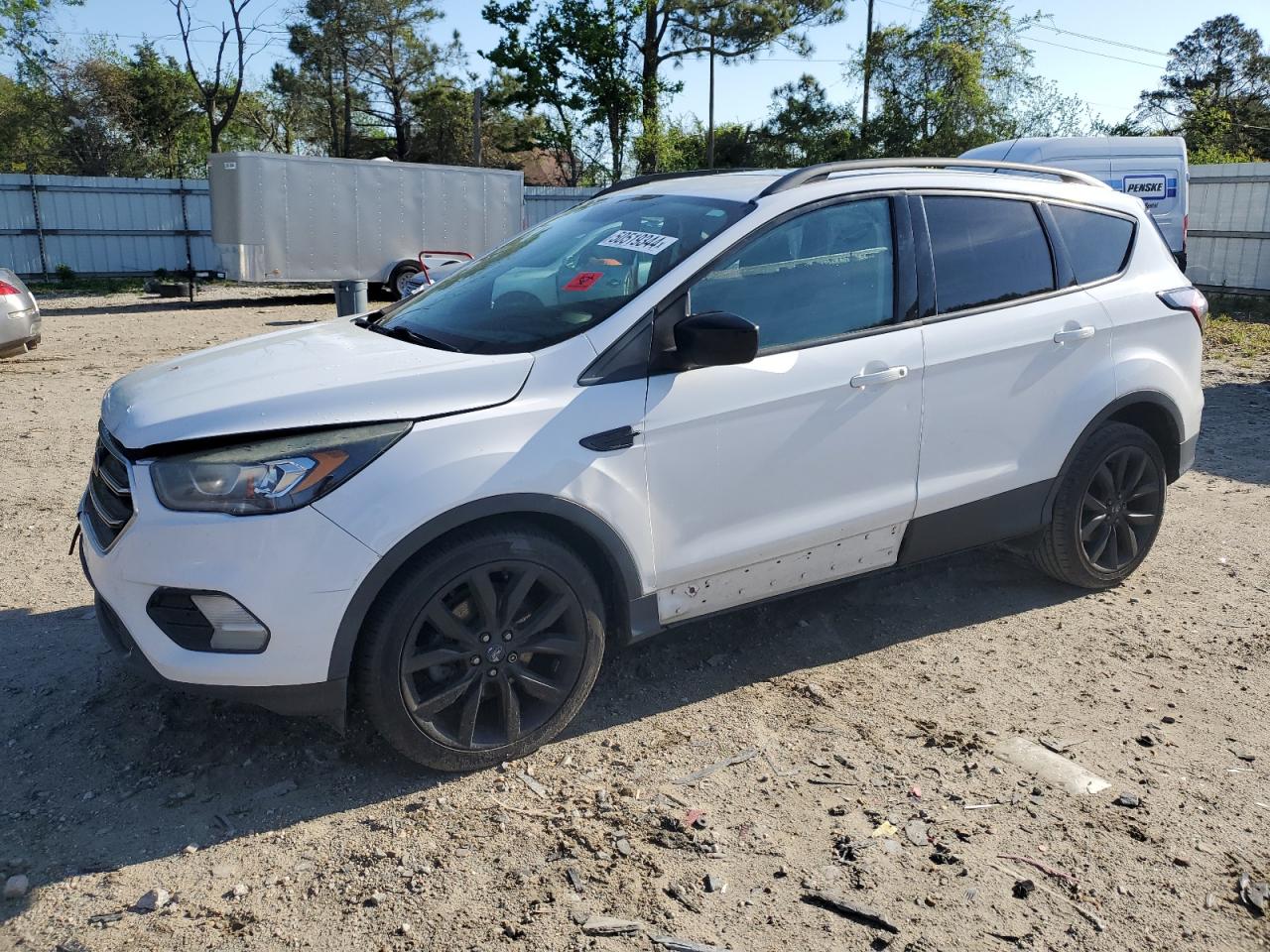 1FMCU0GD6HUD57631 2017 Ford Escape Se