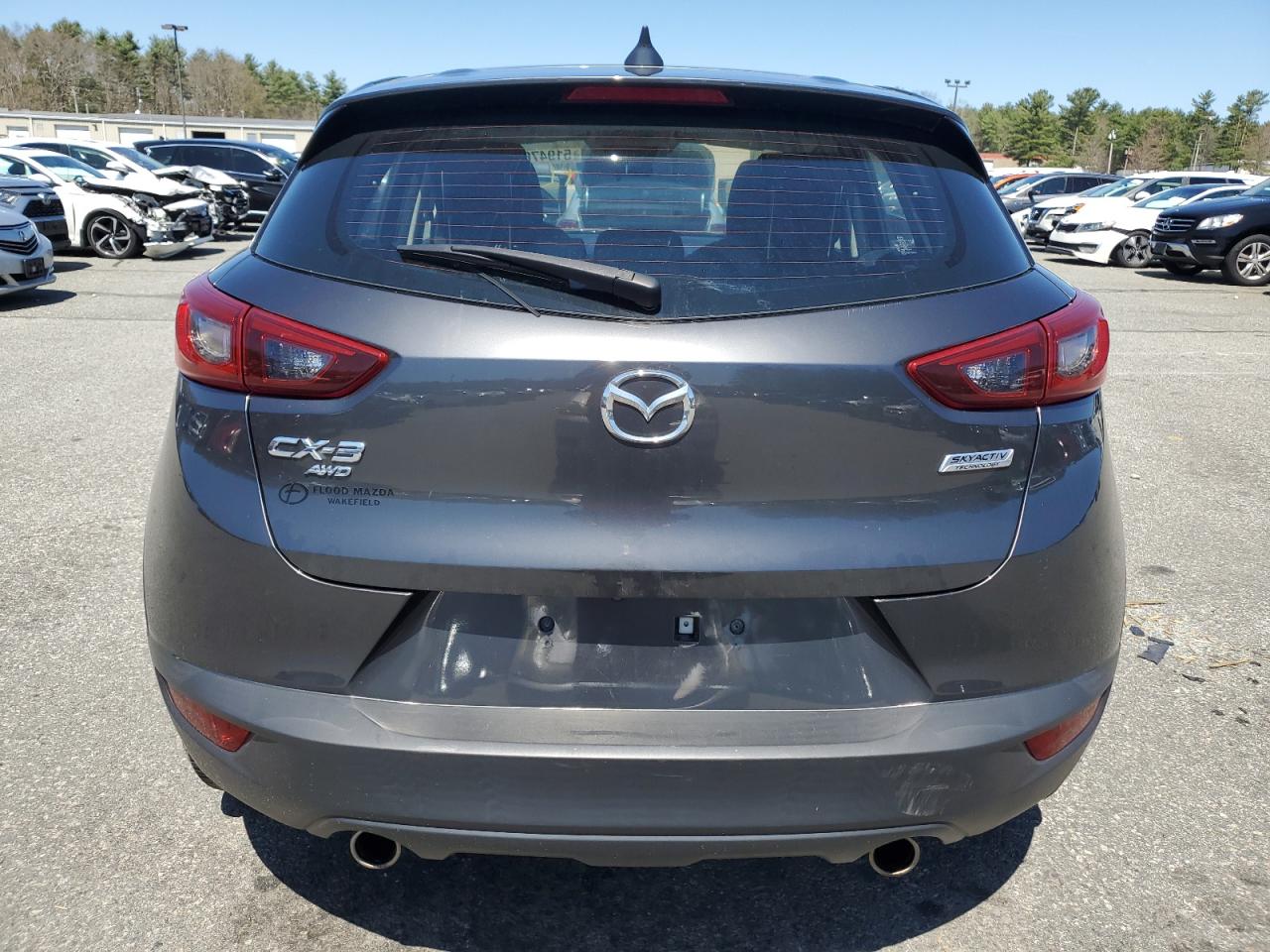 JM1DKFB72J0301749 2018 Mazda Cx-3 Sport