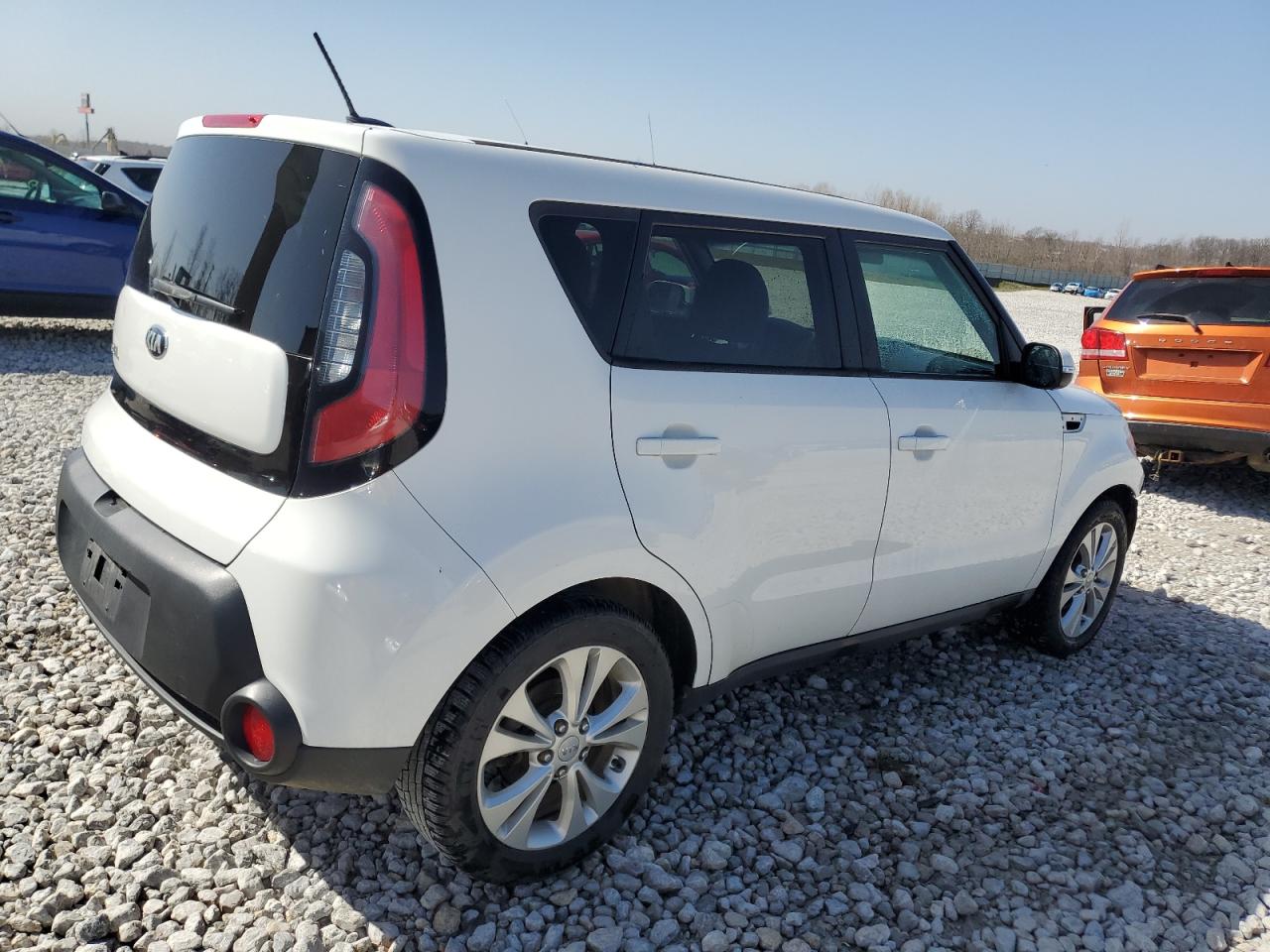 2014 Kia Soul + vin: KNDJP3A52E7028411