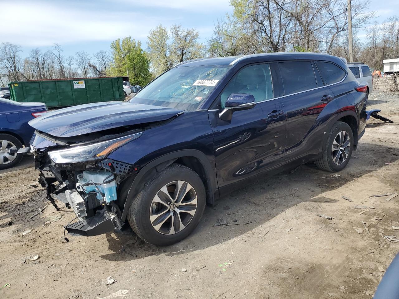 5TDGZRBH0NS589552 2022 Toyota Highlander Xle