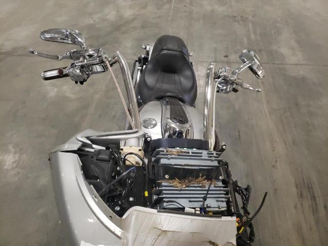 2019 HARLEY-DAVIDSON FLTRXSE 1HD1TCL13KB951882