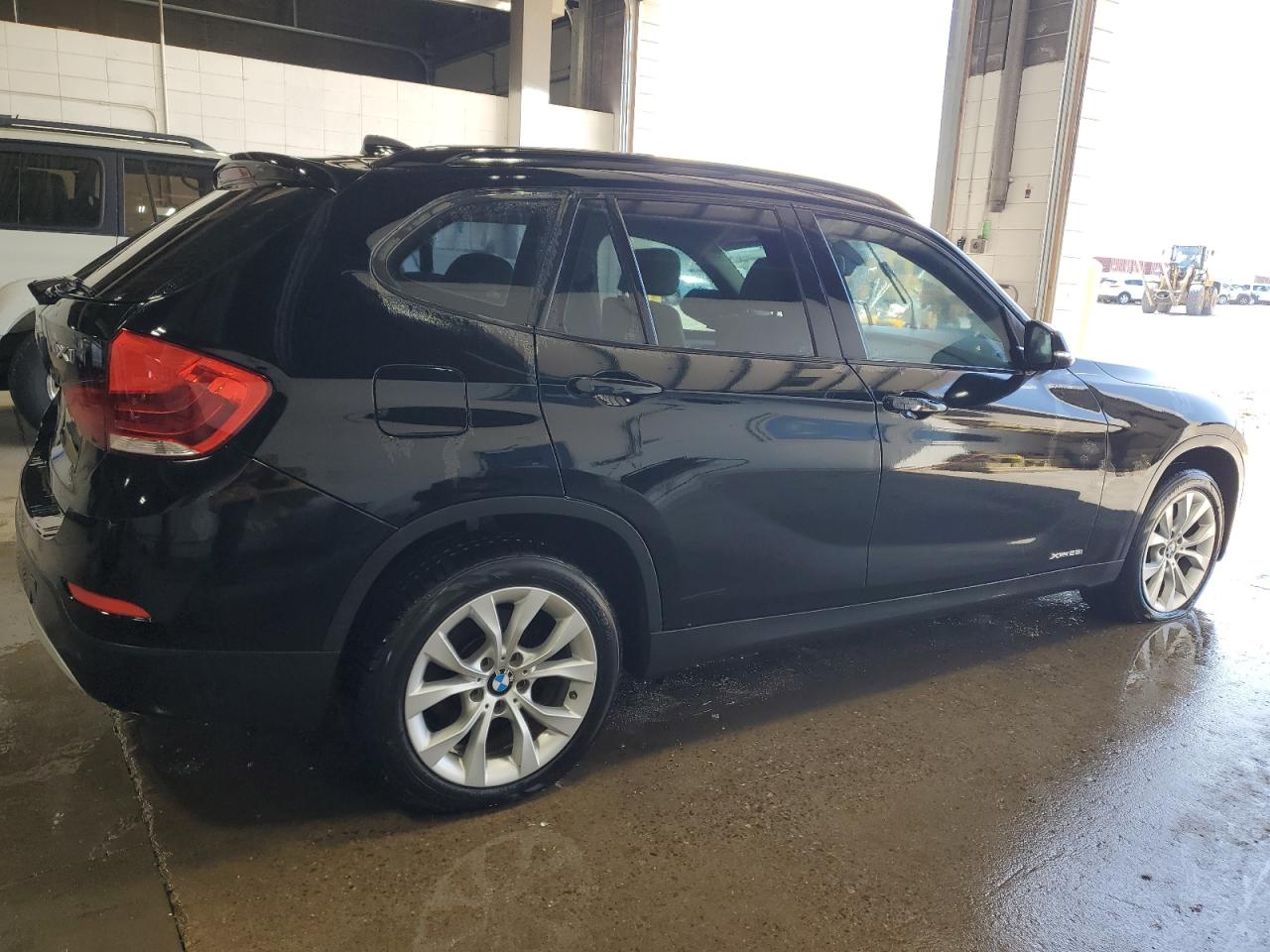 2013 BMW X1 xDrive28I vin: WBAVL1C55DVR87968