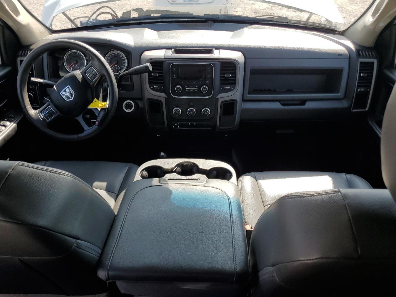 3C63R3GJ9JG408004 2018 Ram 3500 St