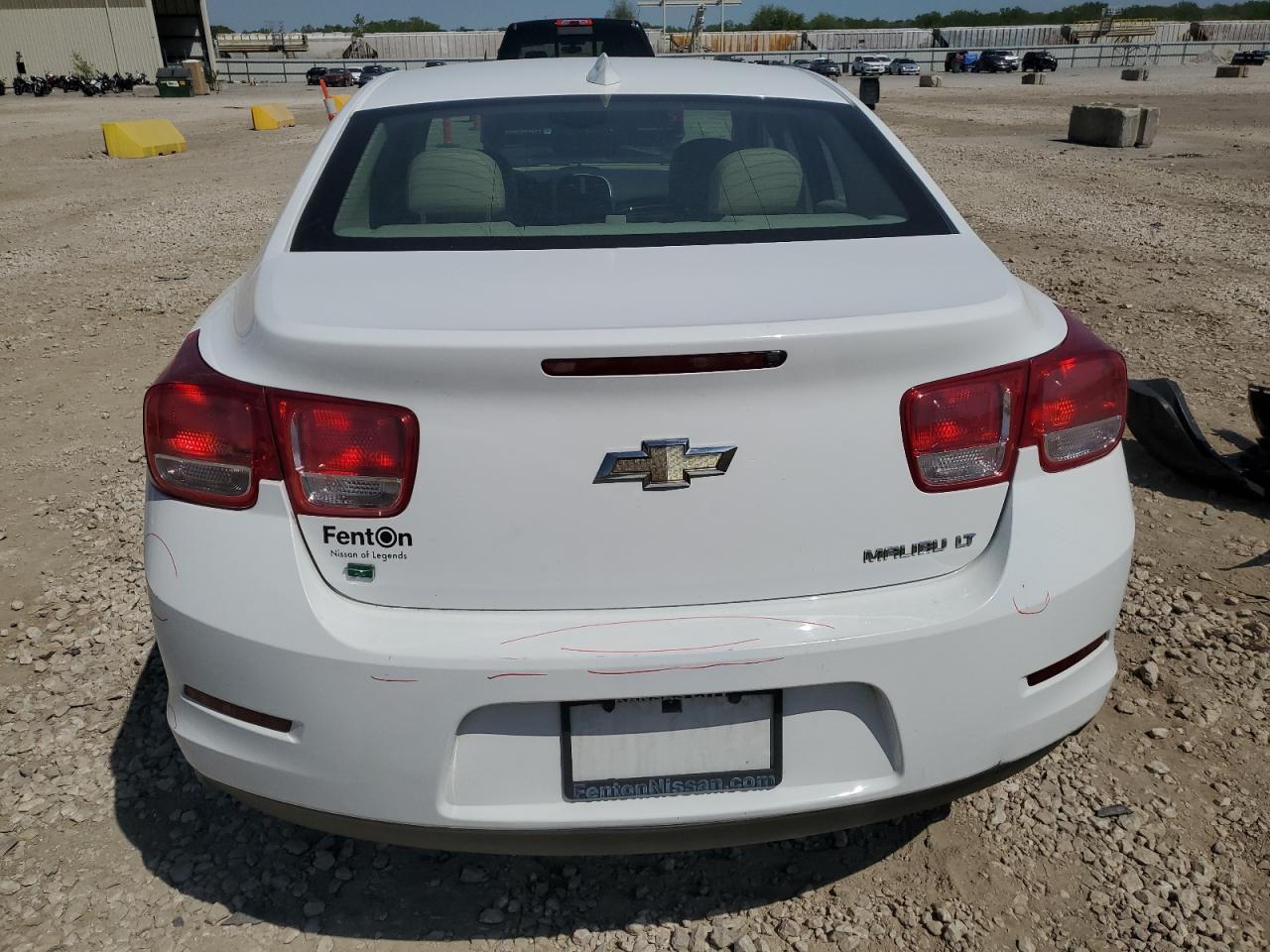 1G11D5SL4FU144089 2015 Chevrolet Malibu 2Lt