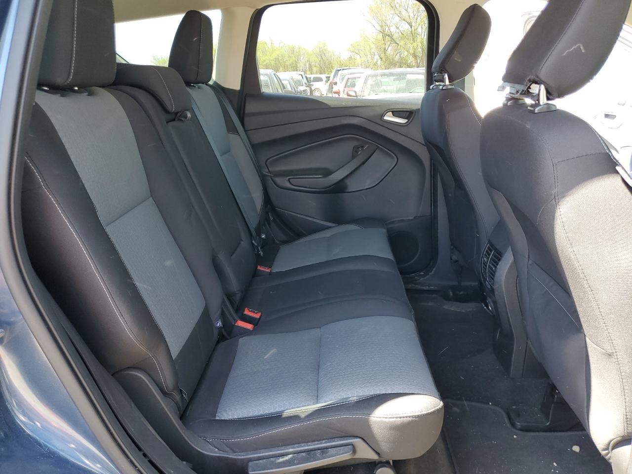 1FMCU0GD6JUC59446 2018 Ford Escape Se