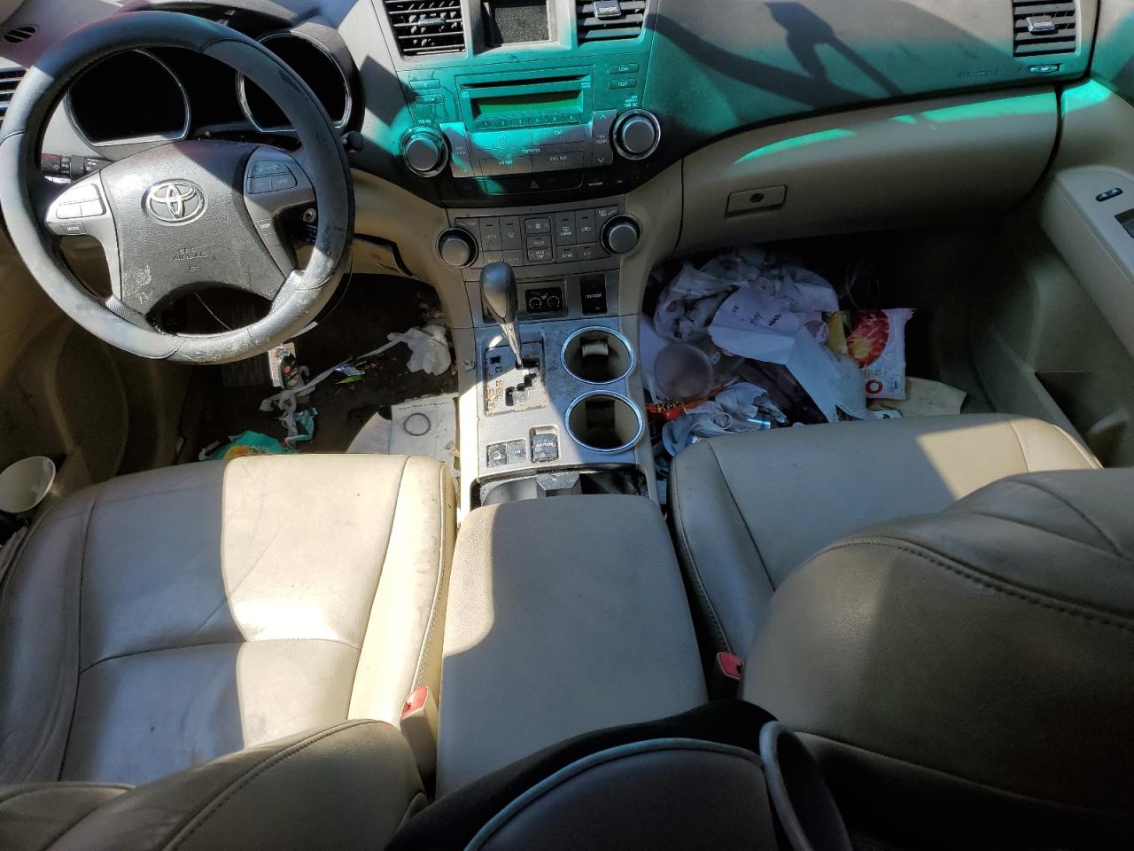 5TDJK3EH5AS036084 2010 Toyota Highlander Se