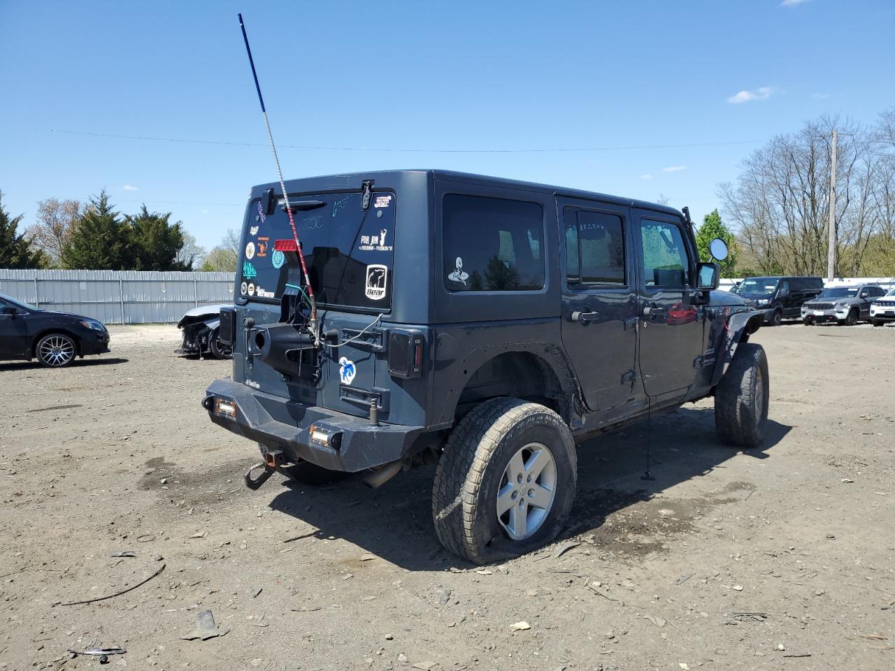 1C4BJWDGXJL907127 2018 Jeep Wrangler Unlimited Sport