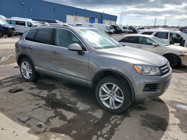 2013 Volkswagen Touareg V6 Tdi VIN: WVGEP9BP1DD012202 Lot: 49331244