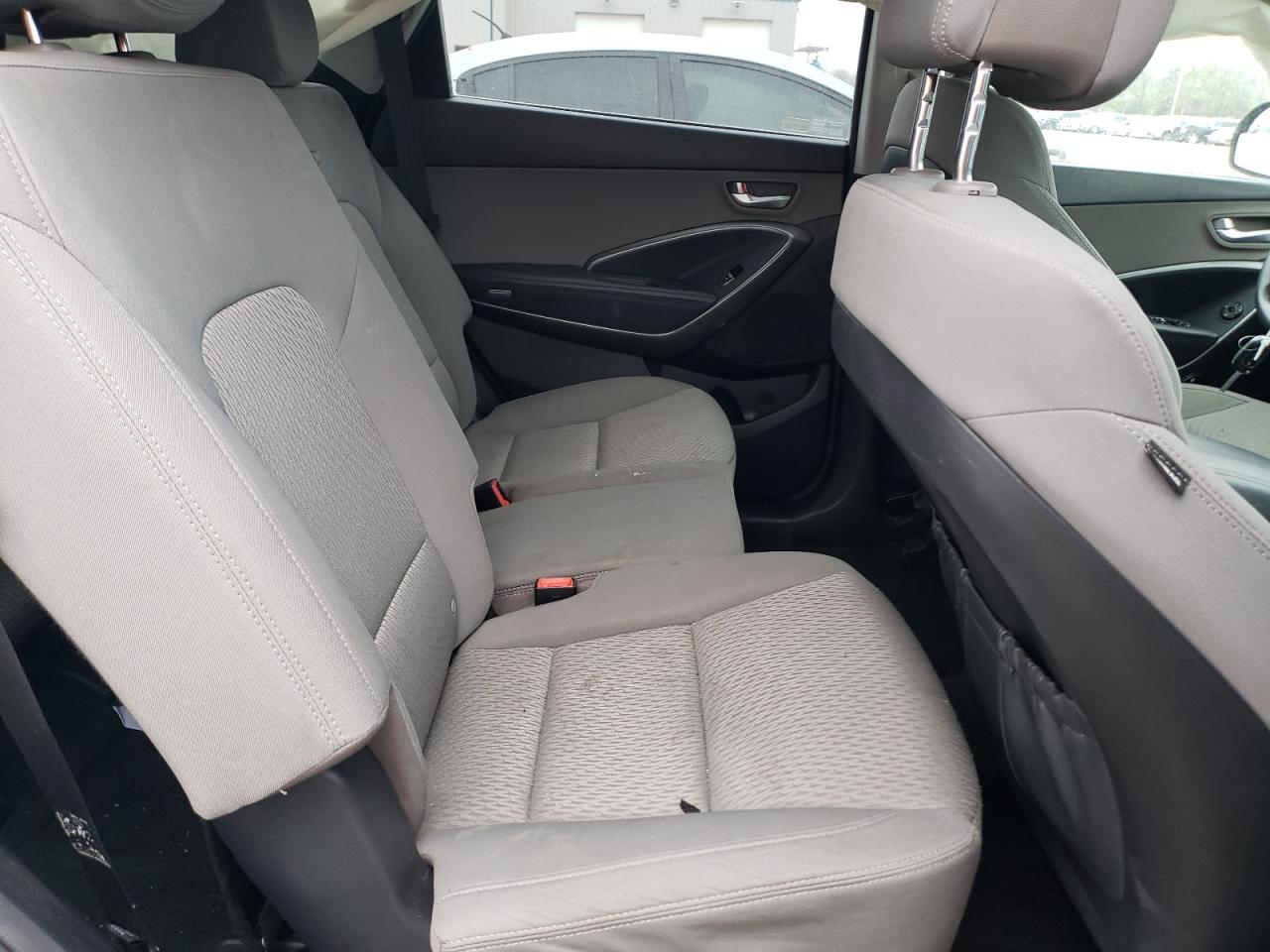 2018 Hyundai Santa Fe Se vin: KM8SM4HF3JU293380