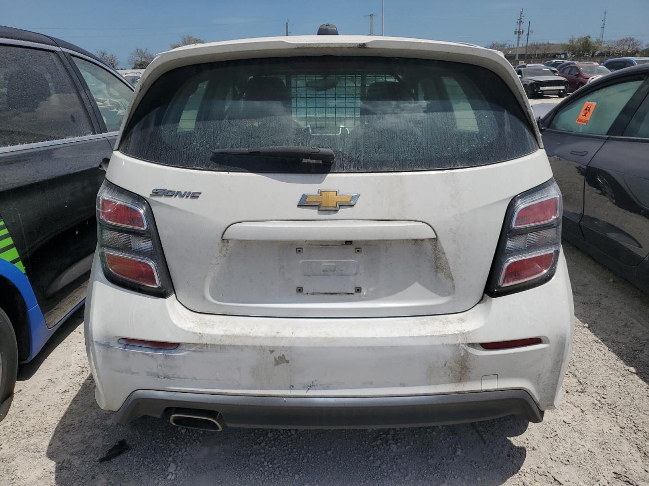 1G1JG6SH9J4104205 2018 Chevrolet Sonic