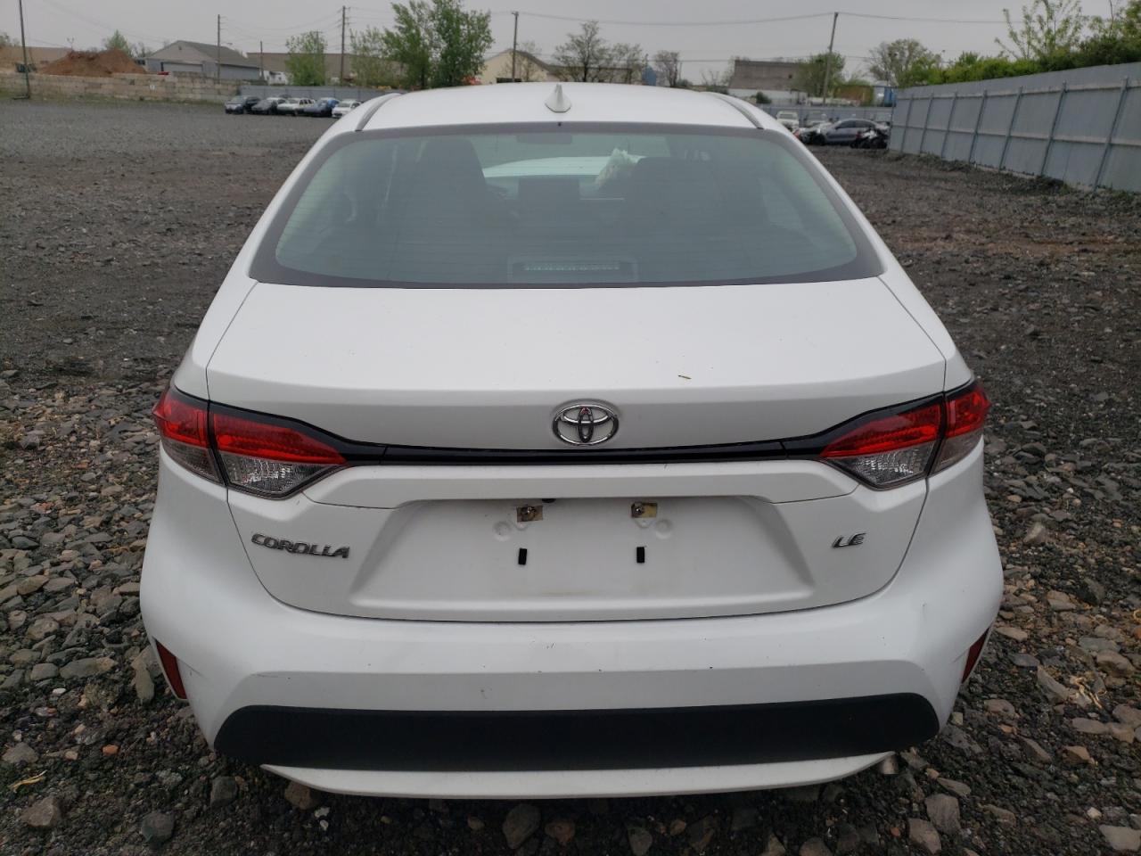 5YFEPMAE6NP344884 2022 Toyota Corolla Le