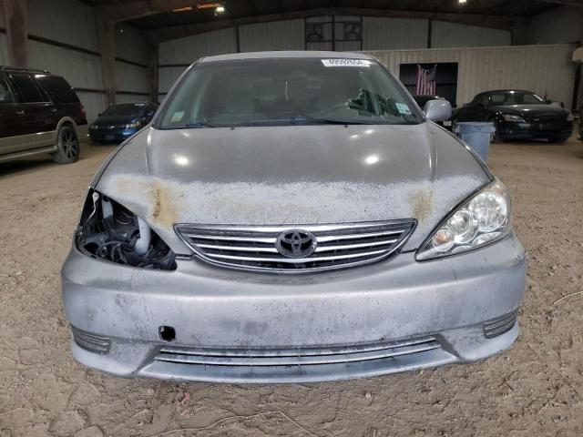 2006 Toyota Camry Le VIN: JTDBE32K963043723 Lot: 49592654